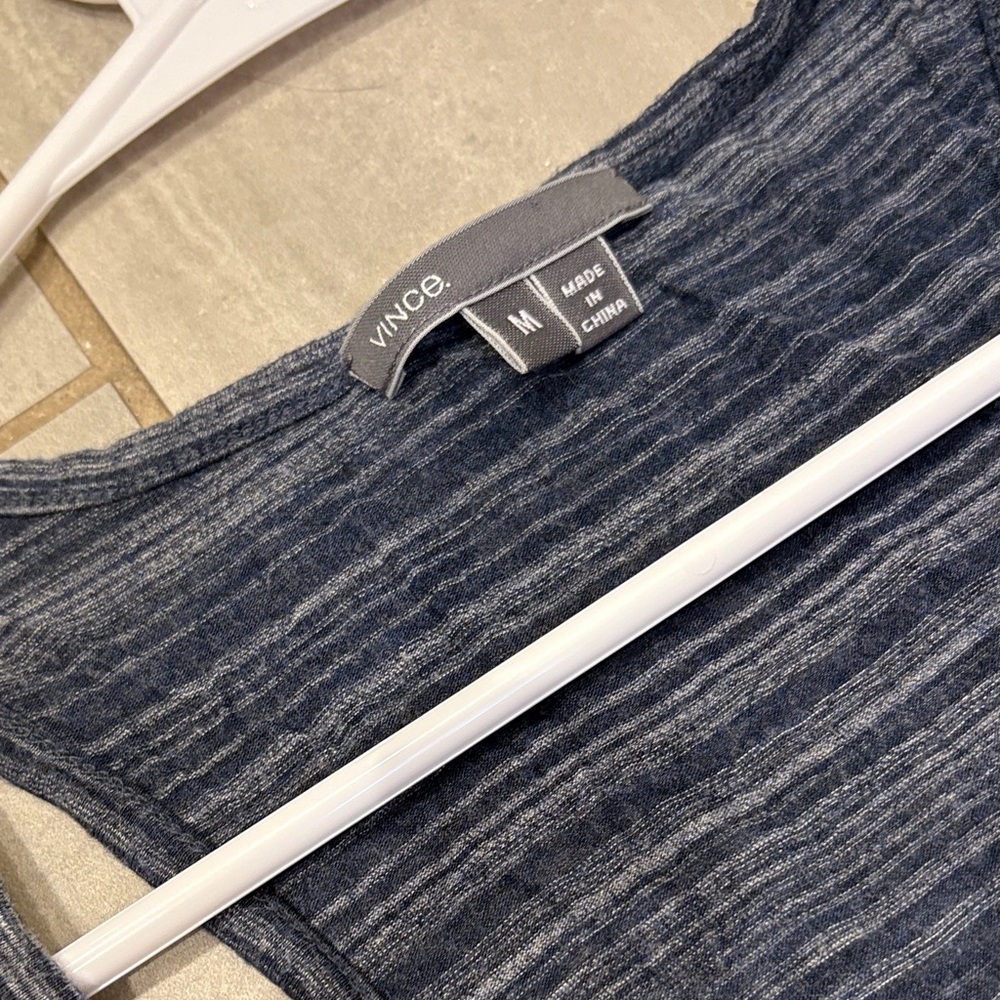 Vince navy Blue Striped Women's Tank racerback Top medium - Picture 2 of 5